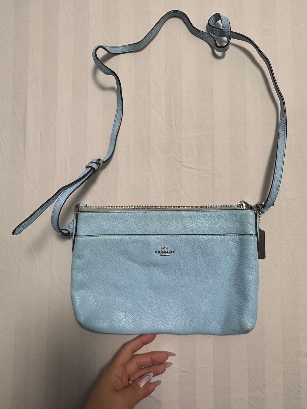 Coach Pebbled Leather Crossbody Purse Light Blue Adjustable Strap